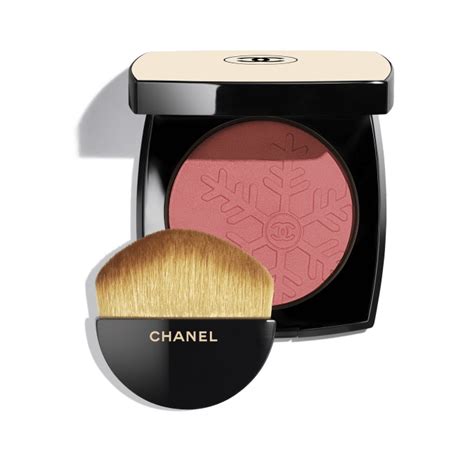 chanel rose polaire|chanel 120 gold dipped roses.